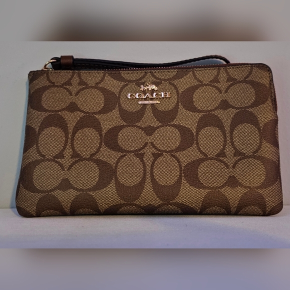 COACH- Brown Wristlet - Picture 2 of 4